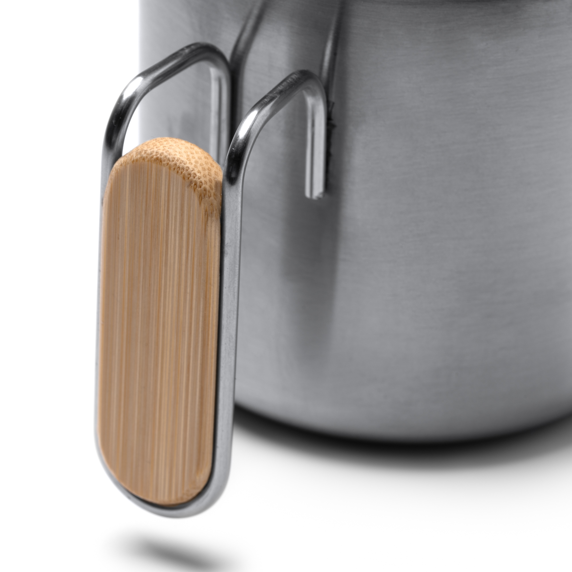 Taza de acero inoxidable Rimor con tapa de bambú - Imagen 4