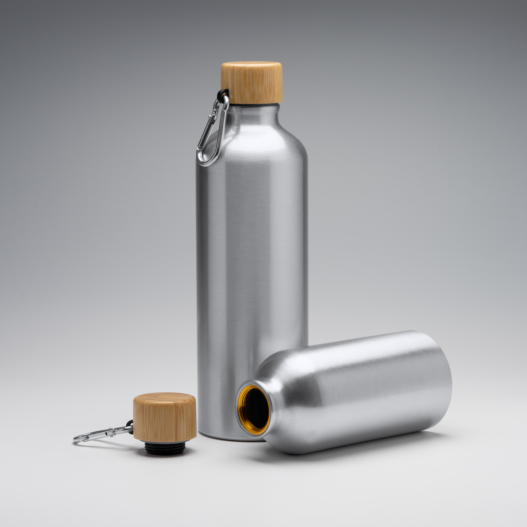 Bidón de aluminio Gelda con Tapón de Bambú y Mosquetón - Imagen 3